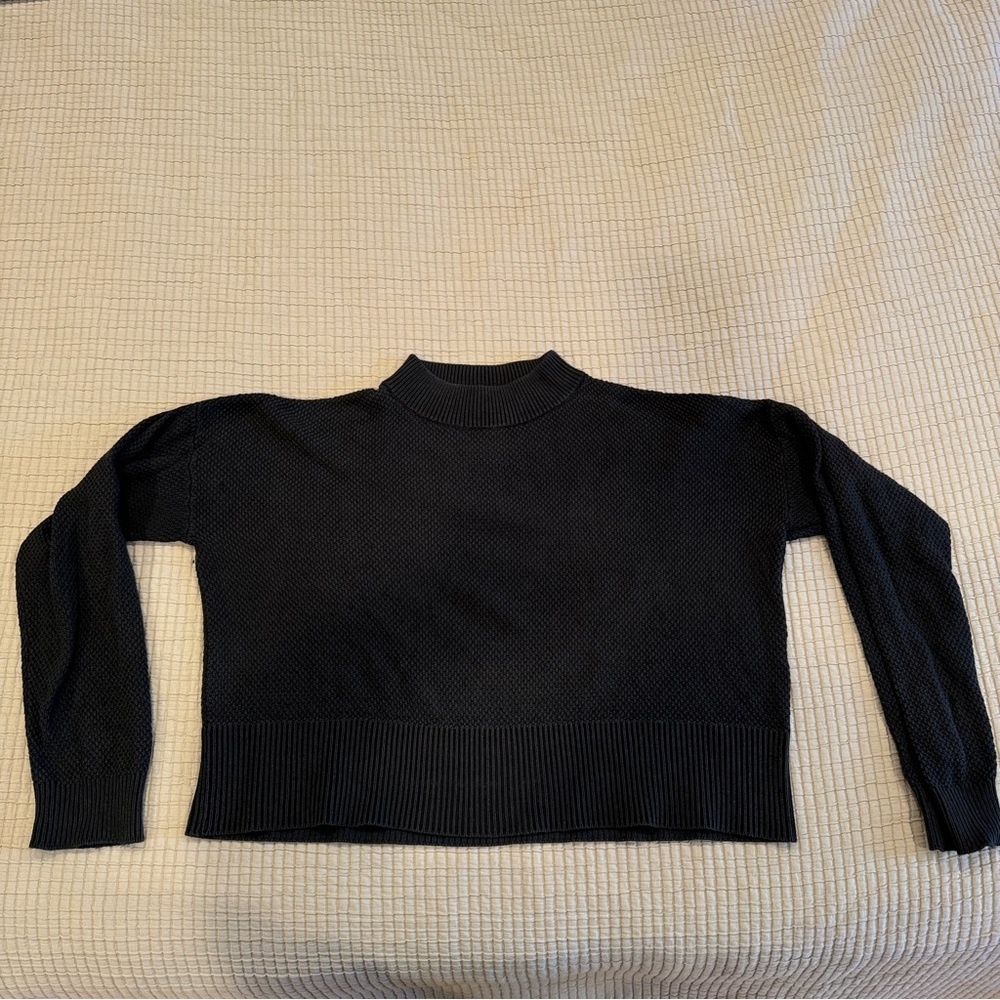 Aritzia Wilfred Mock Neck Black Cropped Boxy Sweater - M